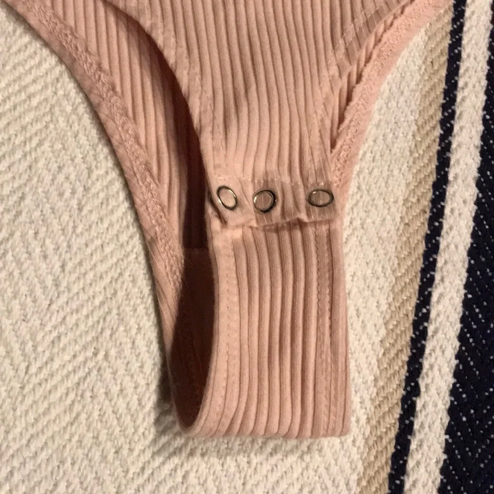 YFB Off the Shoulder ribbed bodysuit Like New - Picture 3 of 5